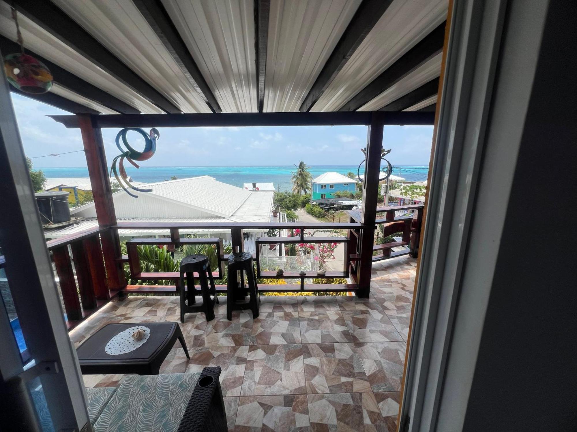 Posada Ashanty Rocky Point Exterior foto